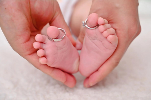 华容孕妇侧躺正确姿势